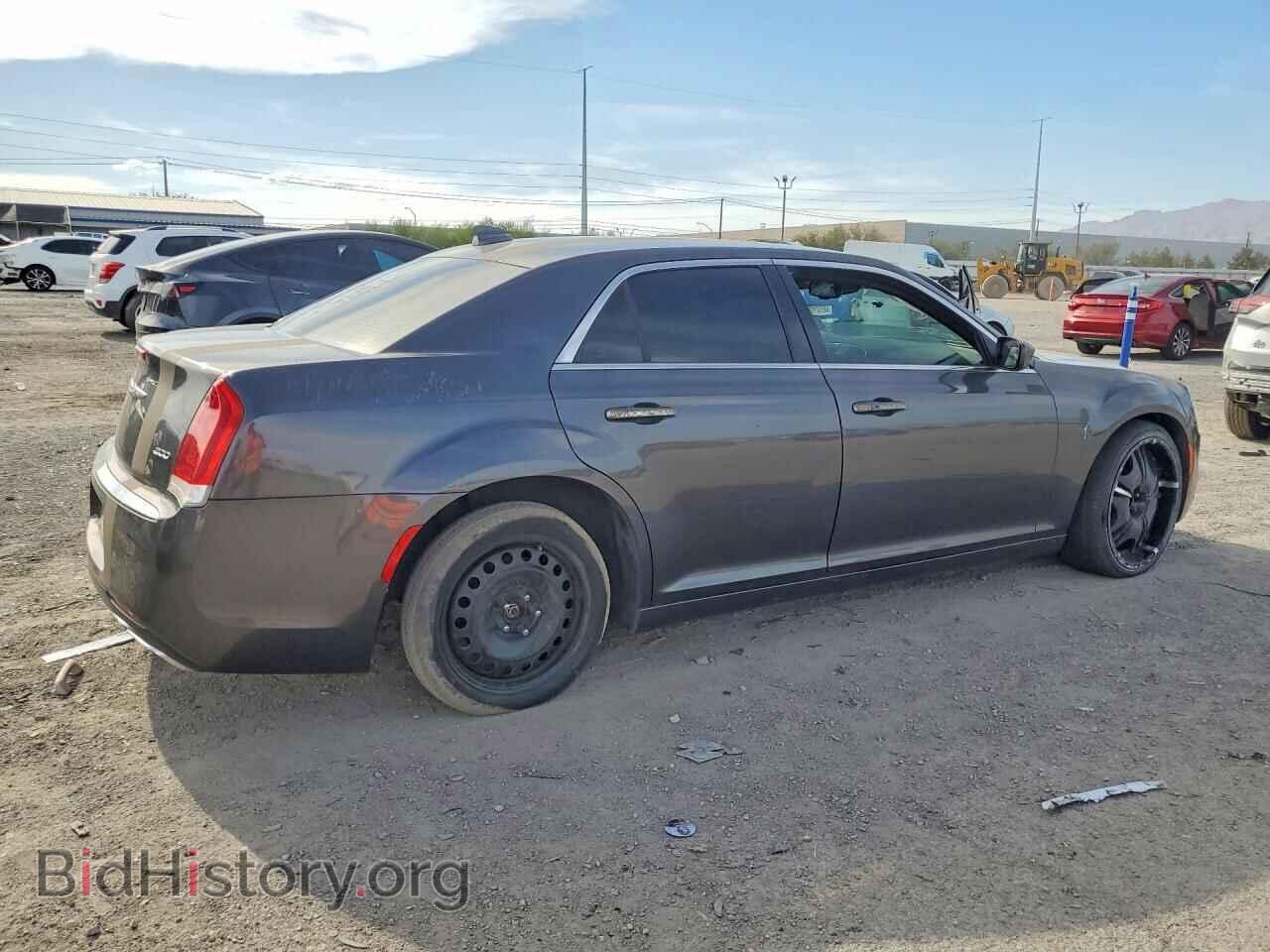 2016 CHRYSLER 300 - VIN: 2C3CCAAG8GH141883 - Photo 3
