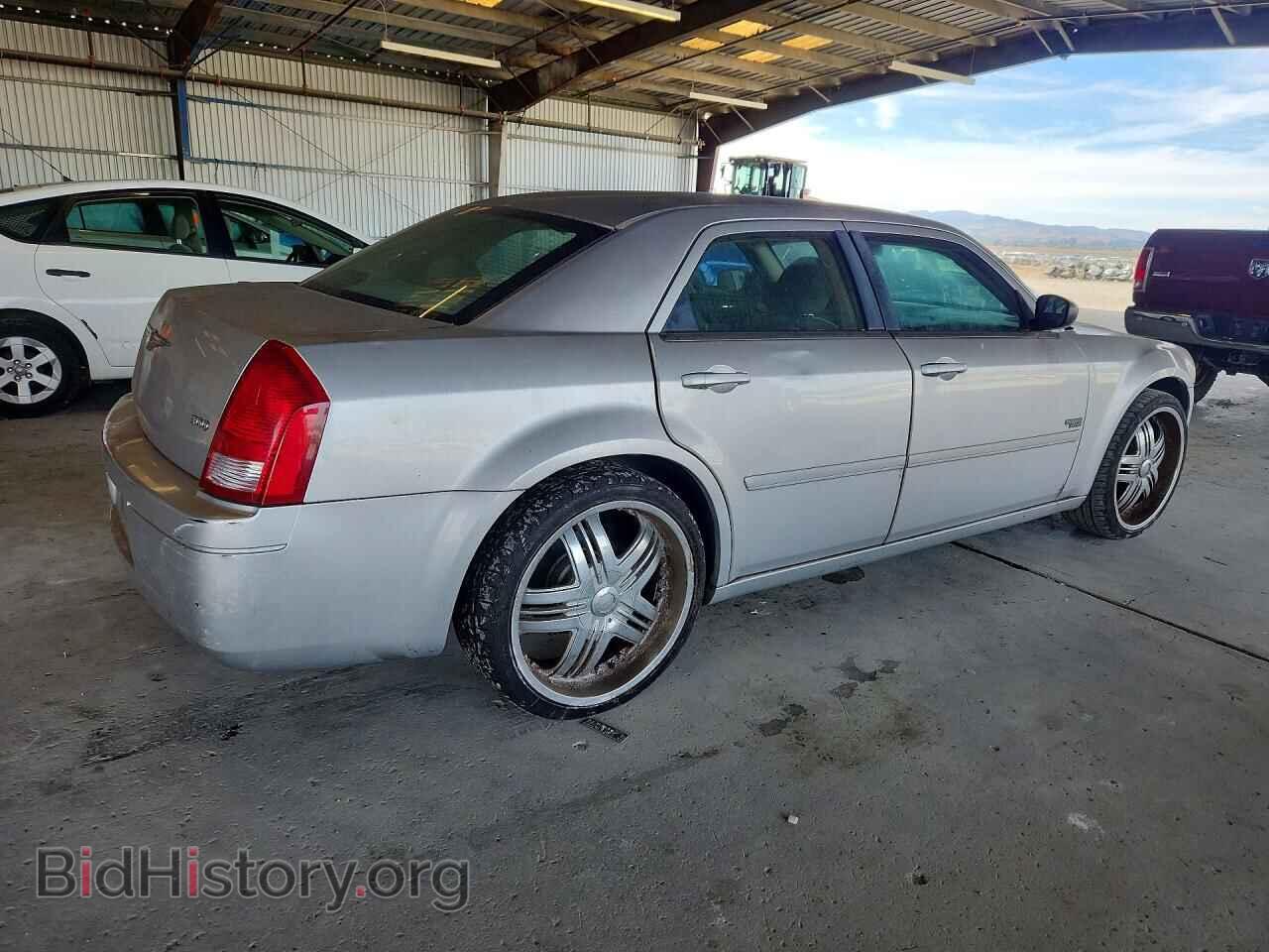 2006 CHRYSLER 300 - VIN: 2C3KA43R36H377101 - Фото 3