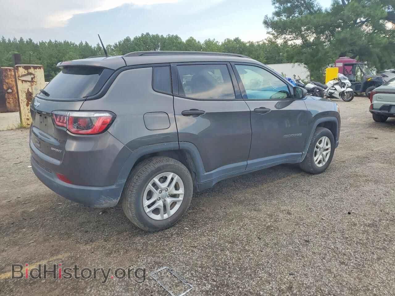 2018 JEEP COMPASS - VIN: 3C4NJCAB7JT255043 - Фото 3