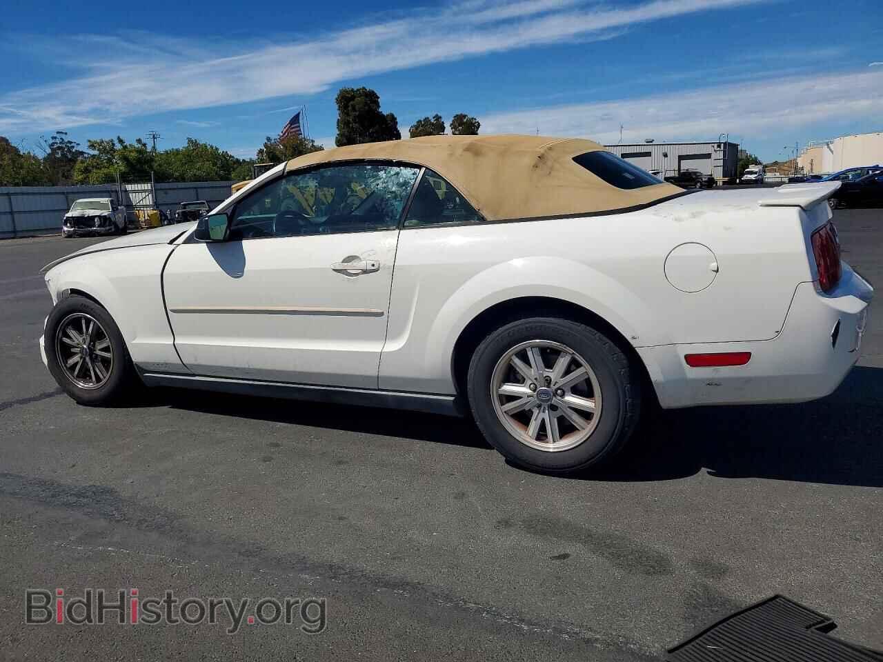2007 FORD MUSTANG - VIN: 1ZVFT84N975307652 - Фото 2
