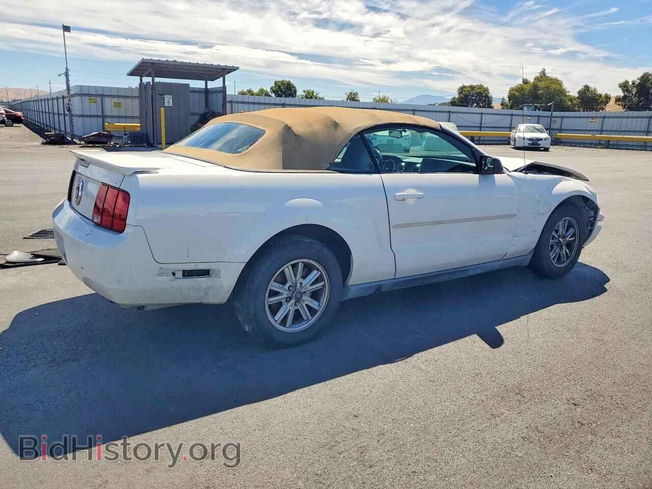 2007 FORD MUSTANG - VIN: 1ZVFT84N975307652 - Фото 3