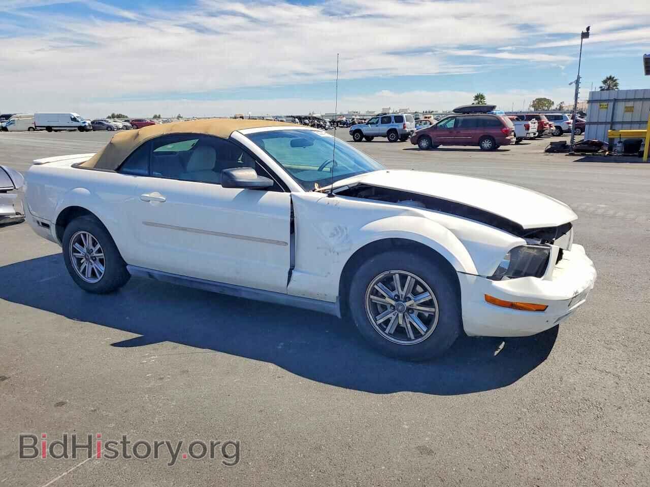 2007 FORD MUSTANG - VIN: 1ZVFT84N975307652 - Фото 4