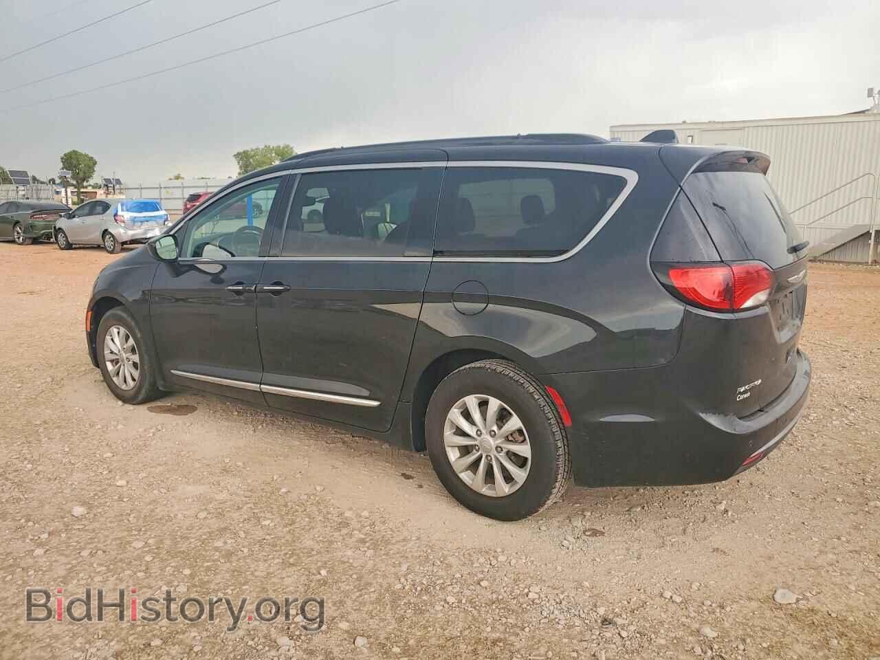 2017 CHRYSLER PACIFICA - VIN: 2C4RC1BG4HR543867 - Photo 2