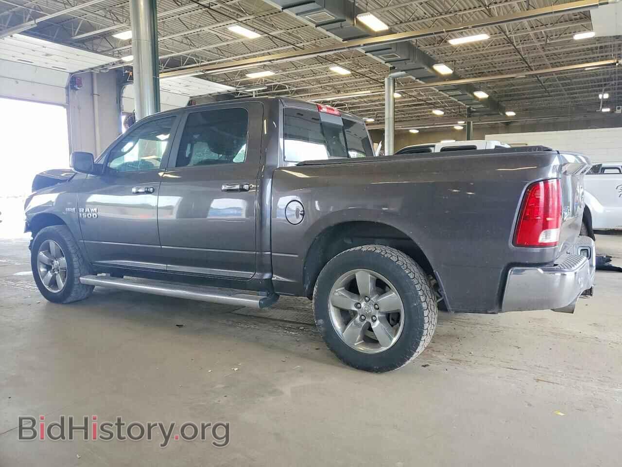 2018 RAM 1500 - VIN: 3C6RR7LT8JG228375 - Photo 2