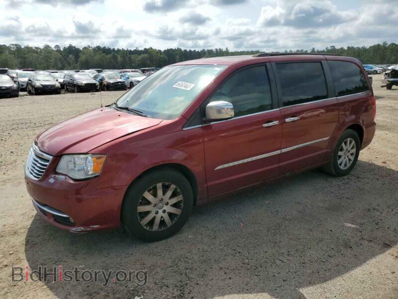2015 Chrysler MINIVAN Town & COU (VIN 2C4RC1BG5FR538318) — фото 1 из 13, Copart, повреждение: вандализм