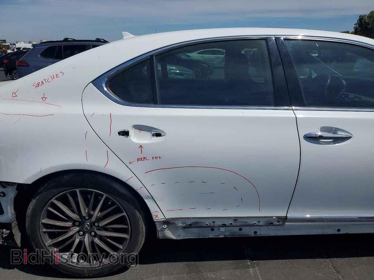 2013 LEXUS LS460 - VIN: JTHBL5EF4D5121129 - Photo 10