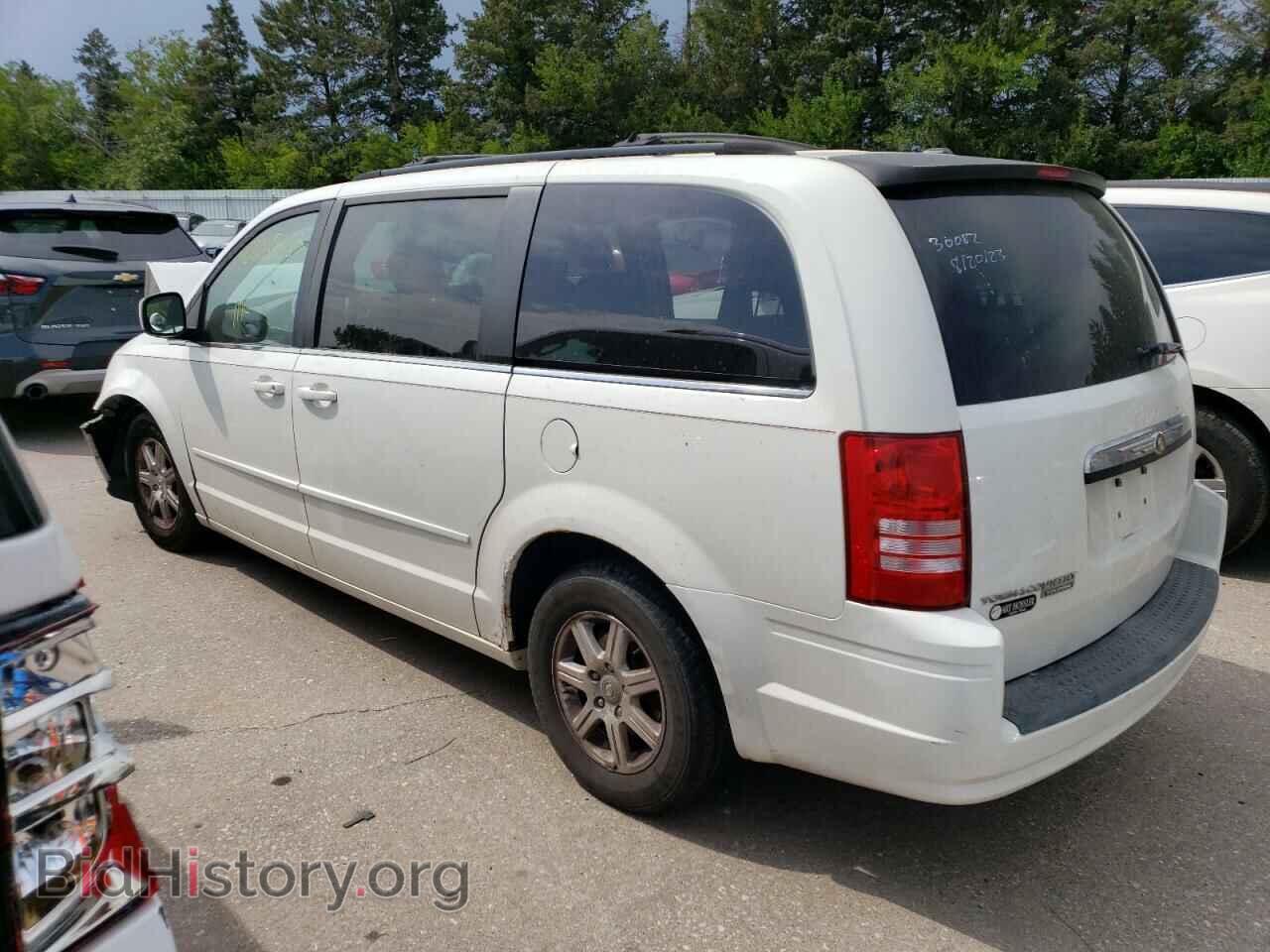 2008 CHRYSLER MINIVAN - VIN: 2A8HR54P88R834864 - Фото 2