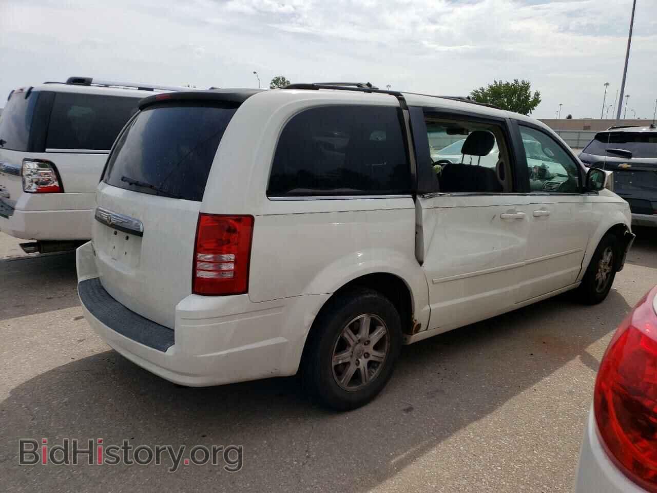 2008 CHRYSLER MINIVAN - VIN: 2A8HR54P88R834864 - Фото 3