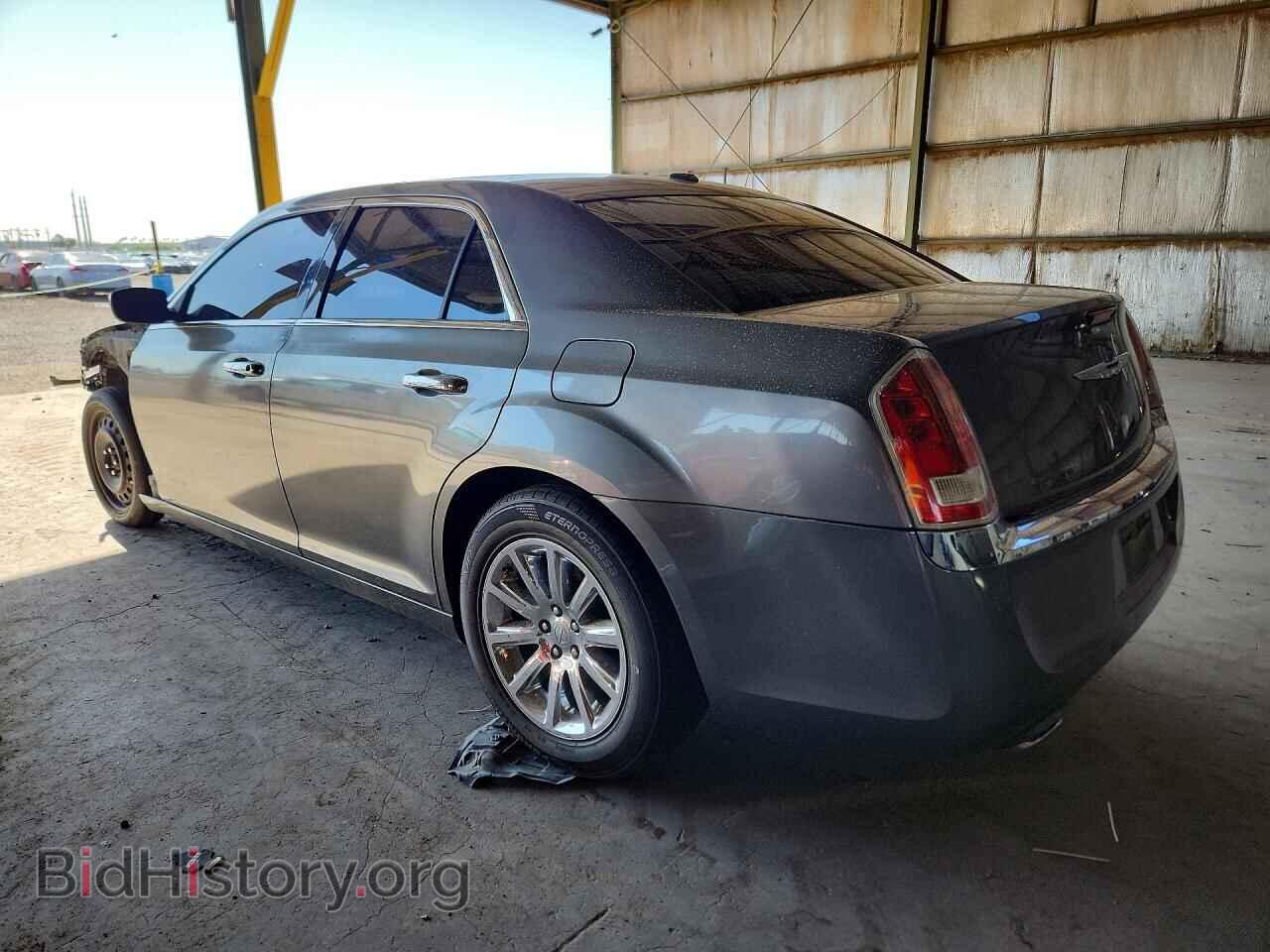 2011 CHRYSLER 300 - VIN: 2C3CA5CG5BH584463 - Фото 2