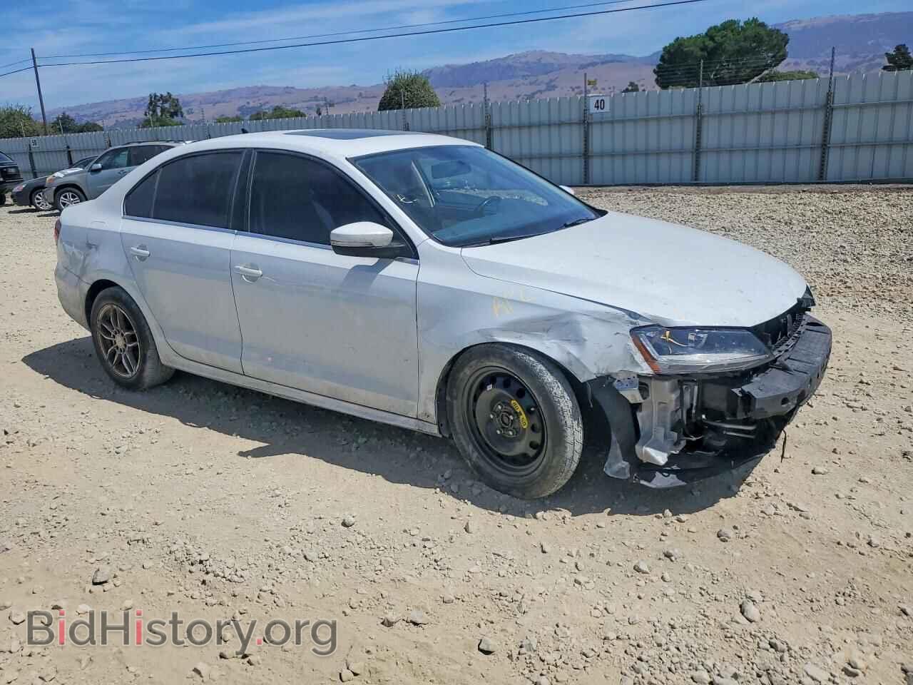 2017 VOLKSWAGEN JETTA - VIN: 3VWDB7AJ9HM376908 - Photo 4