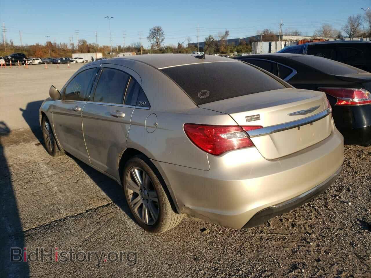 2013 CHRYSLER 200 - VIN: 1C3CCBAB3DN698357 - Фото 3
