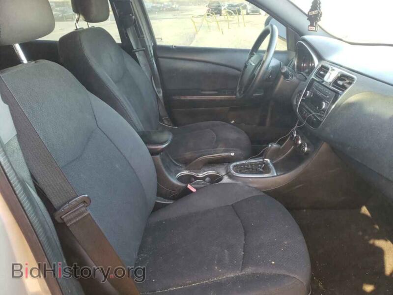 2013 Chrysler 200 (VIN 1C3CCBAB3DN698357) — фото 5 из 10