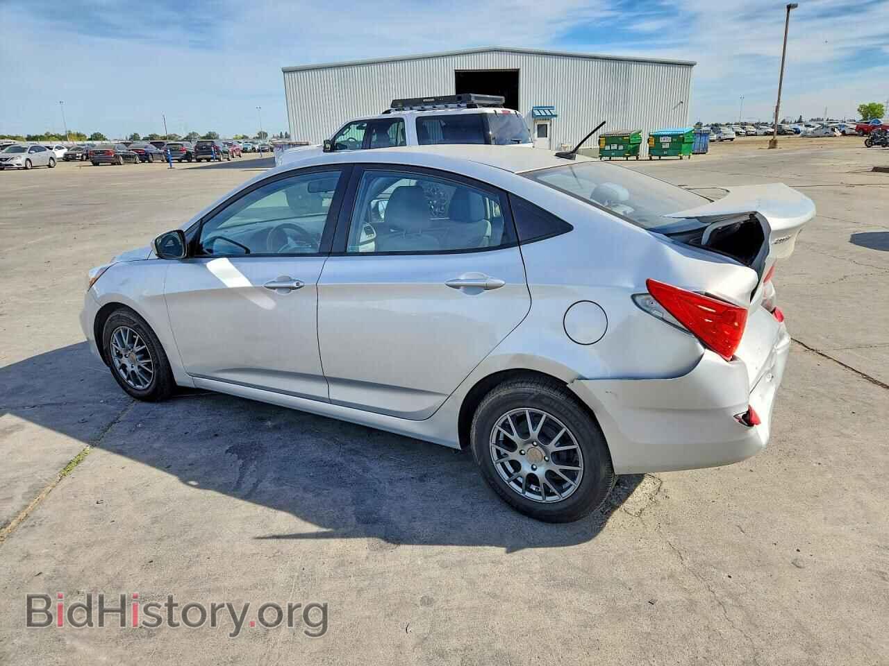 2013 HYUNDAI ACCENT - VIN: KMHCT4AE3DU558103 - Photo 2