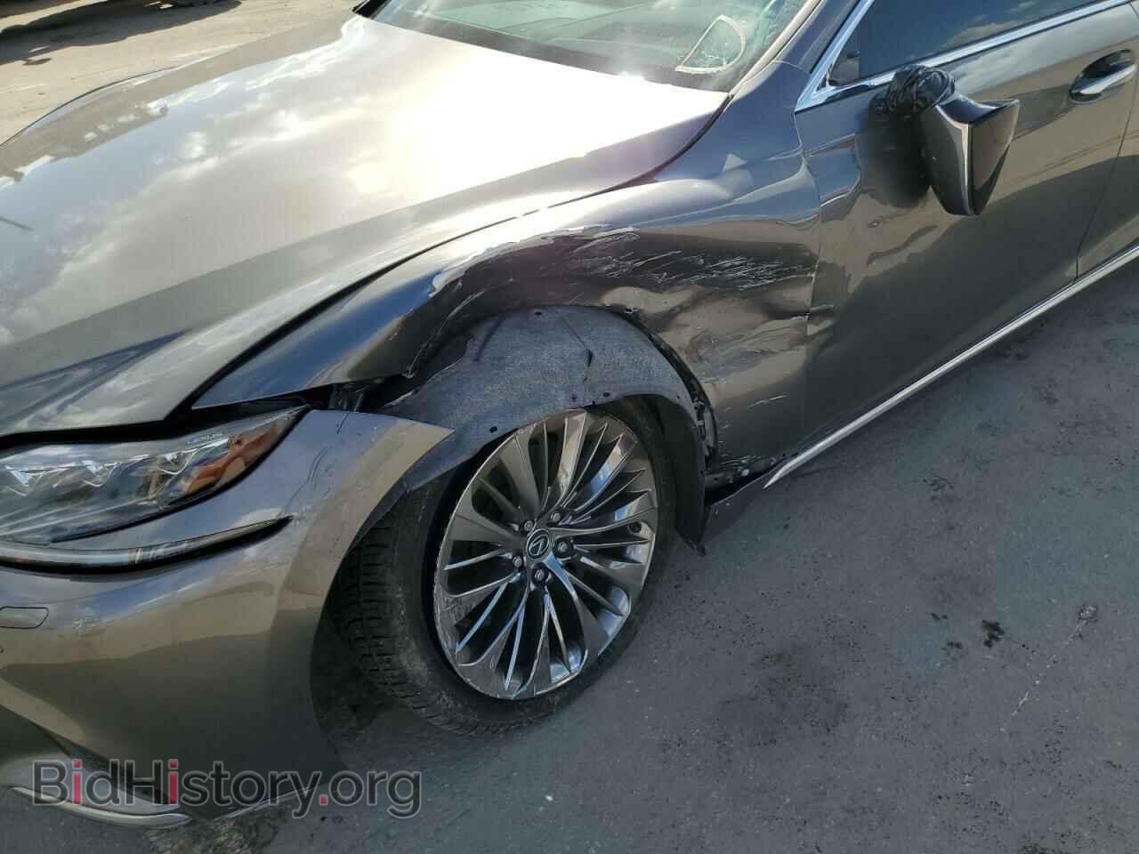 2018 LEXUS LS500 - VIN: JTHBYLFF8J5001902 - Фото 9