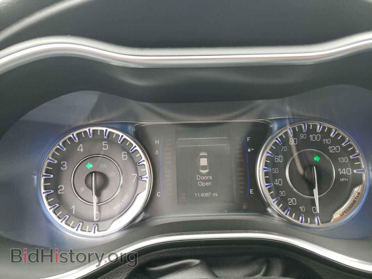 2015 CHRYSLER 200 - VIN: 1C3CCCABXFN640643 - Фото 9