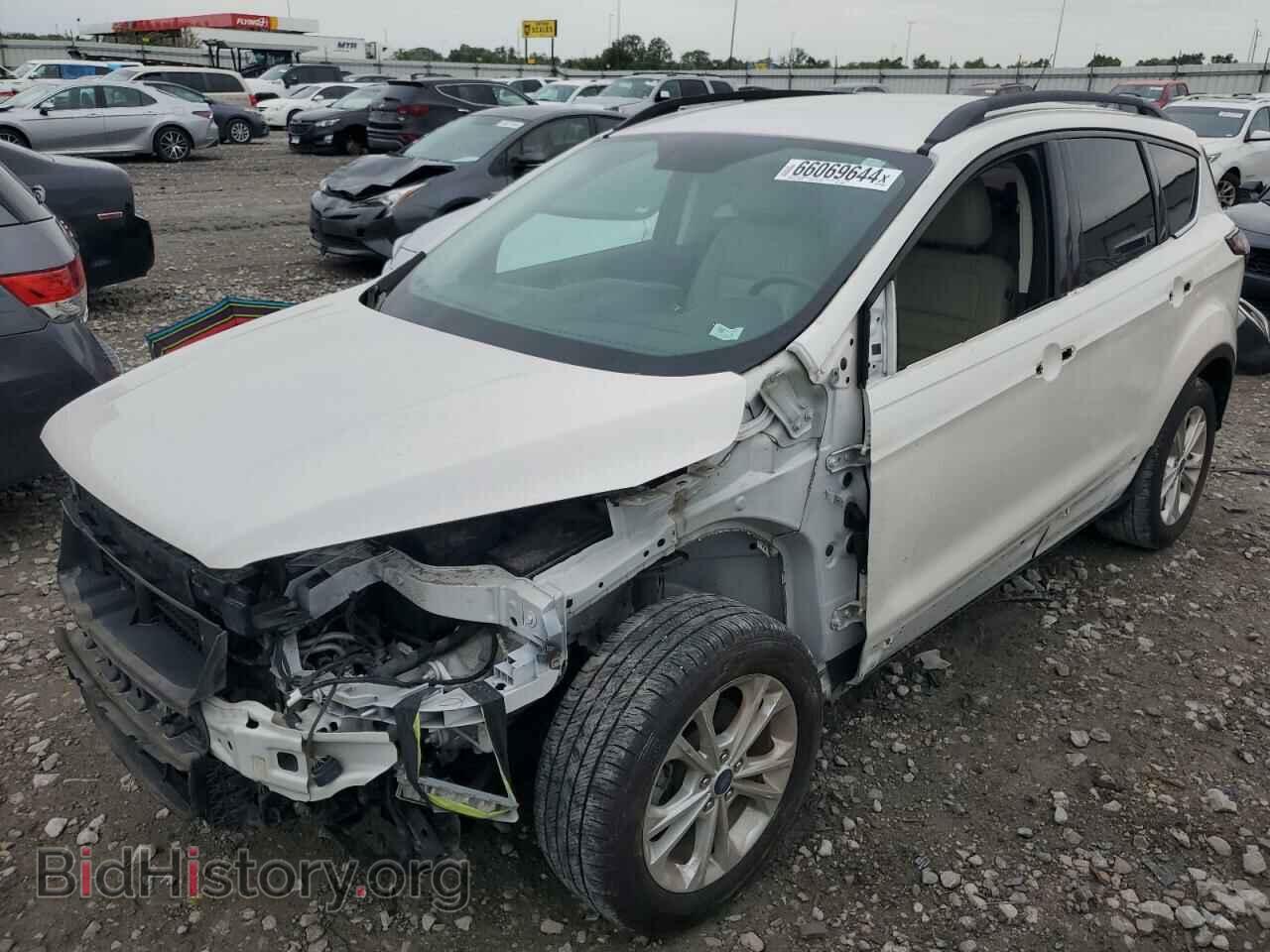 Фотография 1FMCU0GD3HUC10599 - FORD ESCAPE 2017
