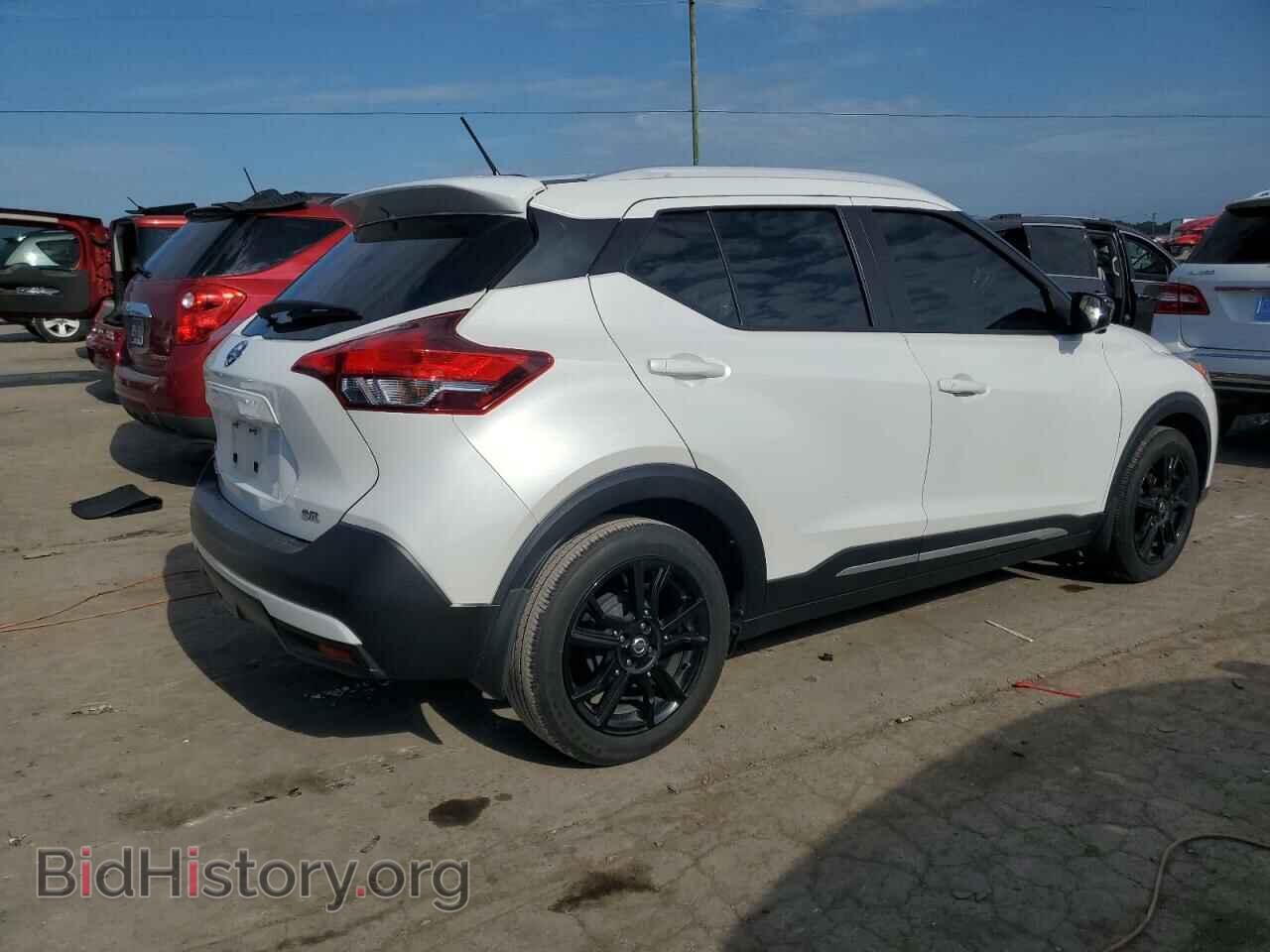 2019 NISSAN KICKS - VIN: 3N1CP5CU3KL499809 - Фото 3