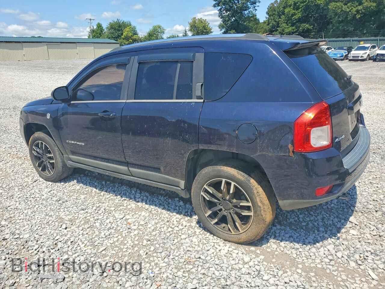 2011 JEEP COMPASS - VIN: 1J4NF1FB1BD179349 - Photo 2