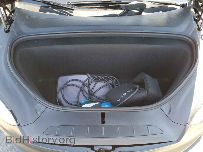 2022 Tesla MODEL X (VIN 7SAXCBE69NF354447) — фото 12 из 13