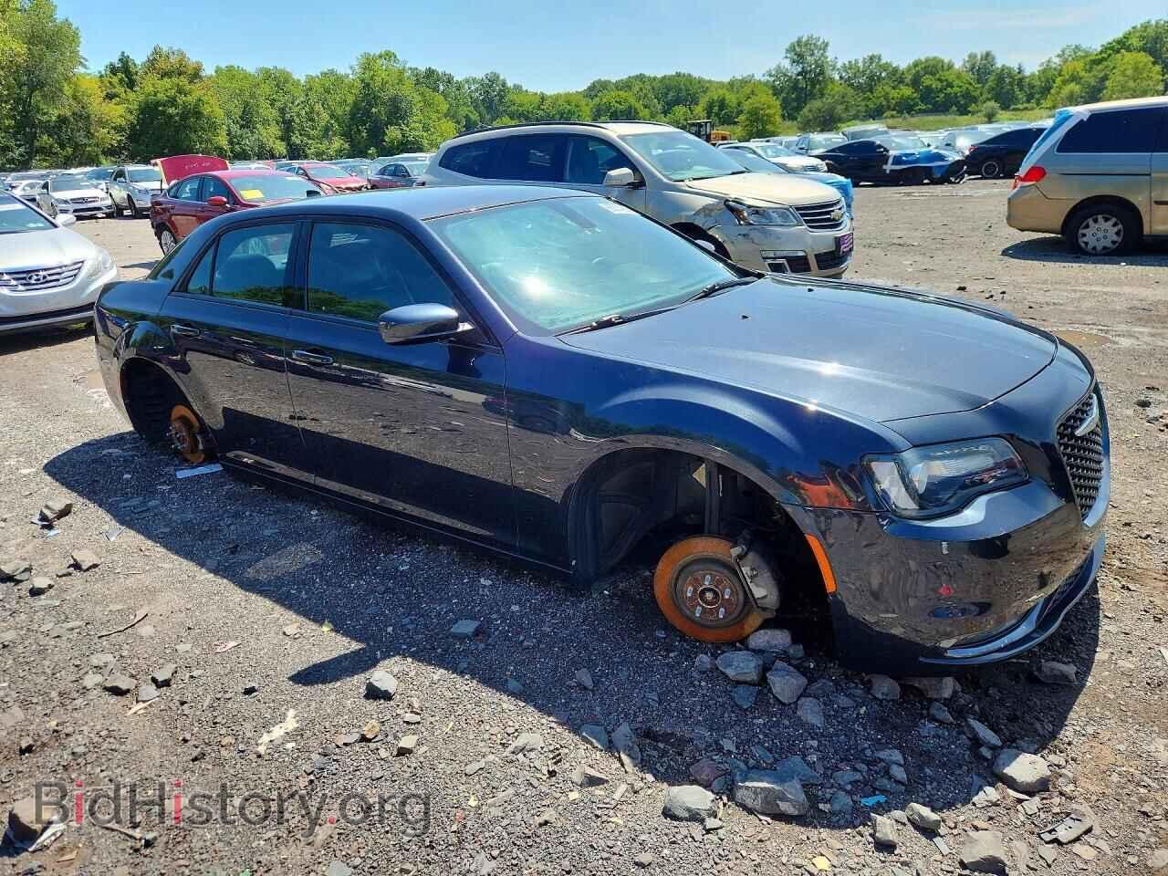 2019 CHRYSLER 300 - VIN: 2C3CCAGG8KH561482 - Photo 4