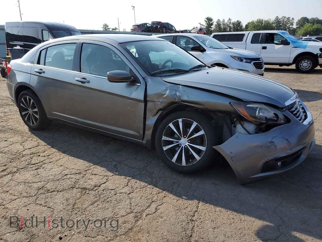 2011 CHRYSLER 200 - VIN: 1C3BC8FG3BN611590 - Фото 4
