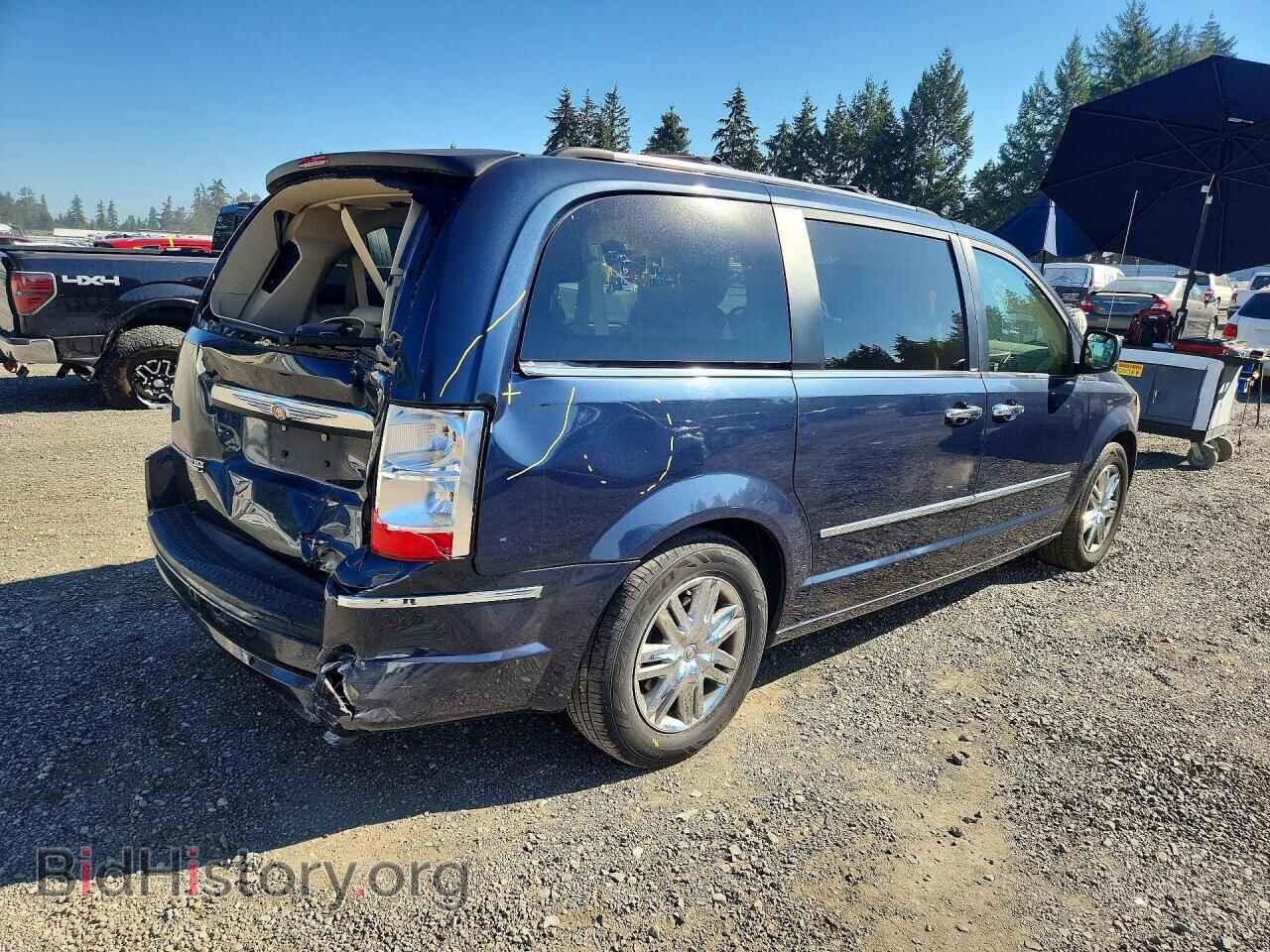 2008 CHRYSLER MINIVAN - VIN: 2A8HR64X28R688659 - Фото 3