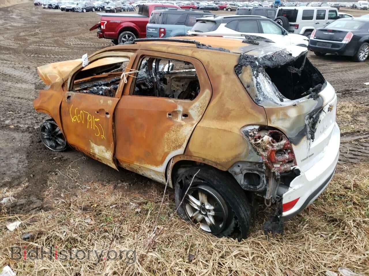 2017 CHEVROLET TRAX - VIN: 3GNCJPSB3HL199603 - Photo 2