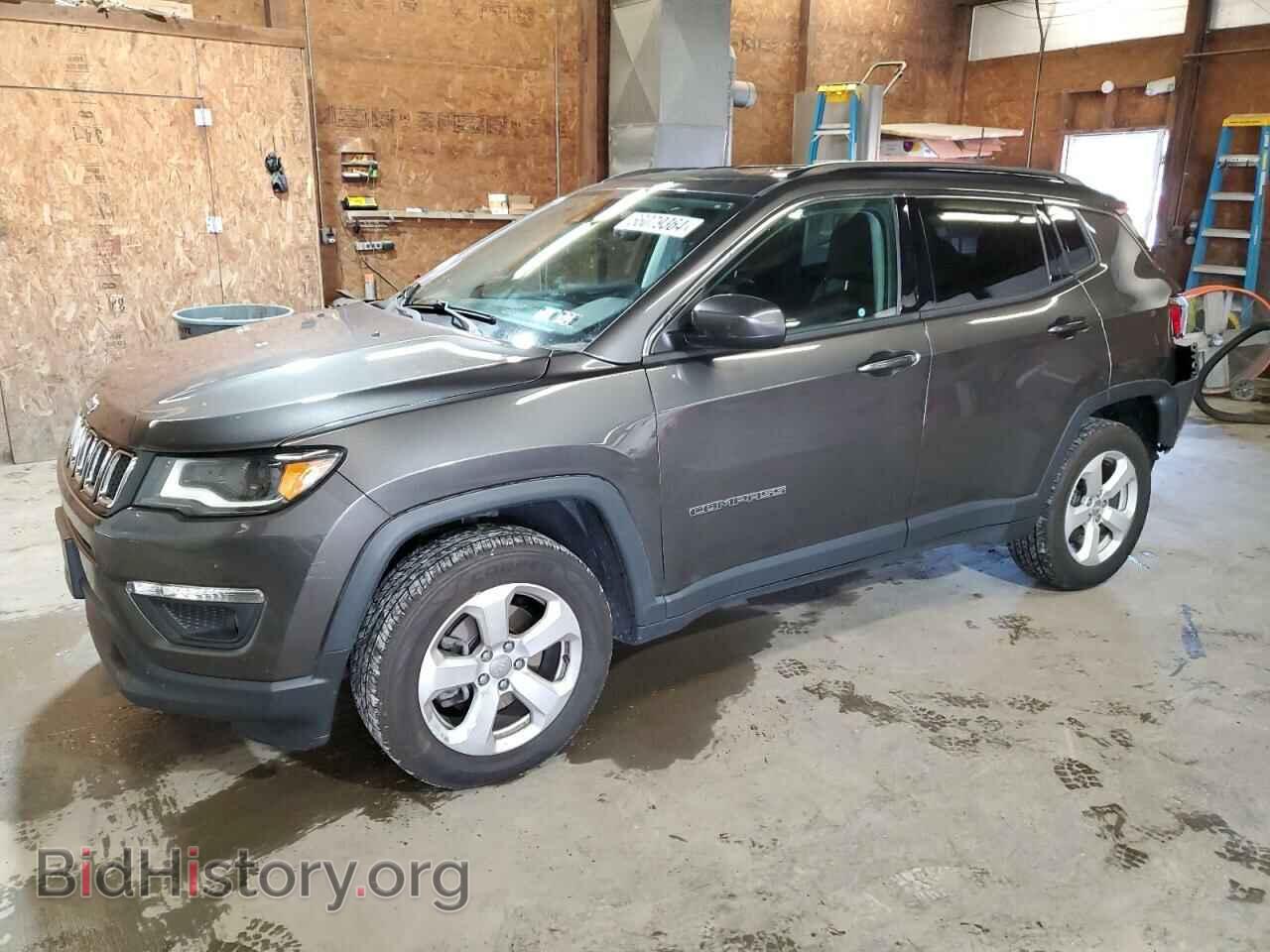 Фотография 3C4NJDBB0JT372242 - JEEP COMPASS 2018
