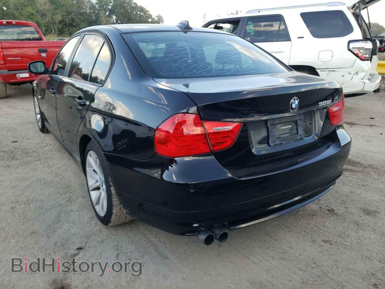 2011 BMW 3 SERIES - VIN: WBAPH7C50BE677379 - Фото 3
