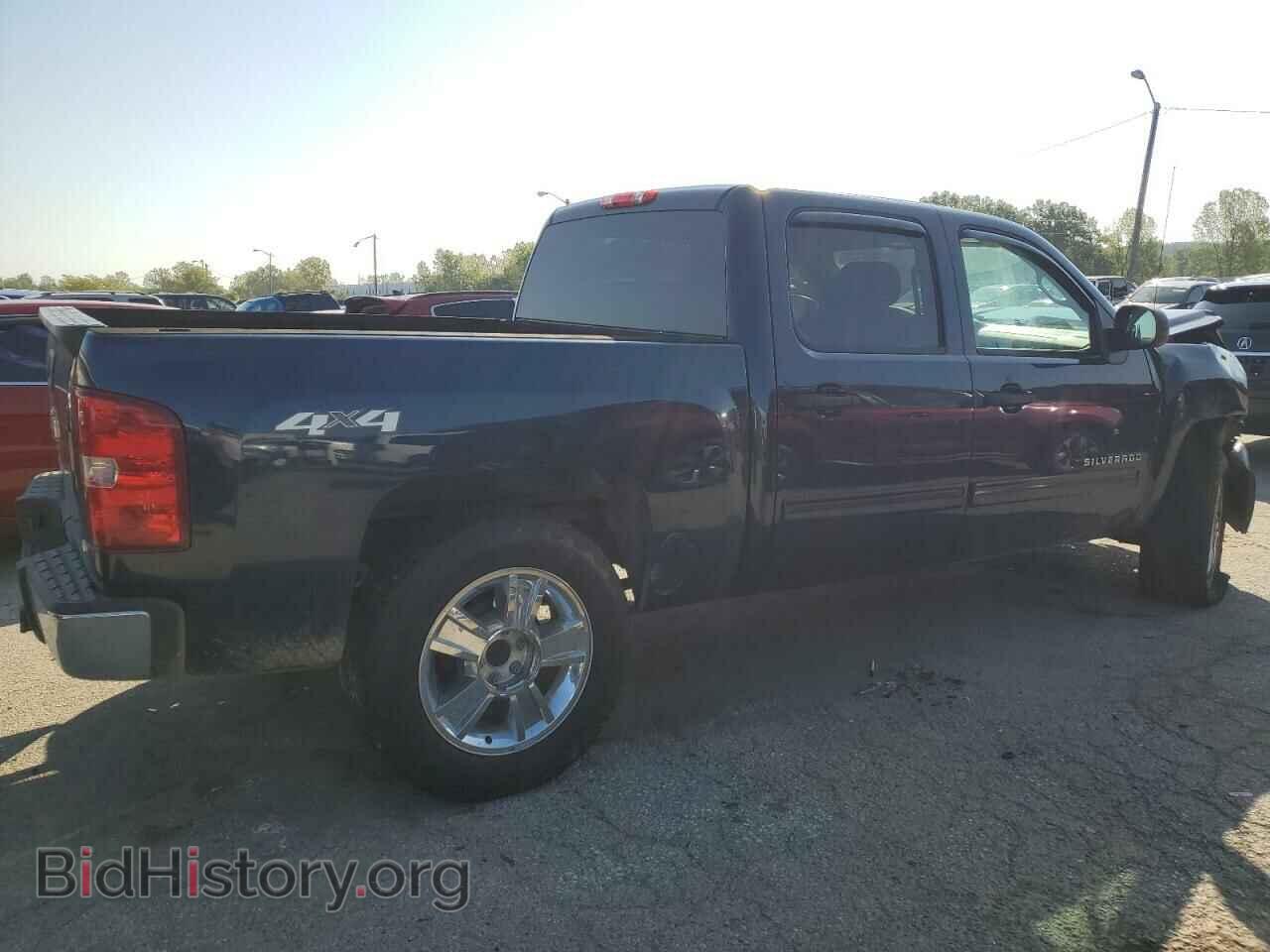 2011 CHEVROLET ALL Models - VIN: 3GCPKSE33BG124897 - Фото 3