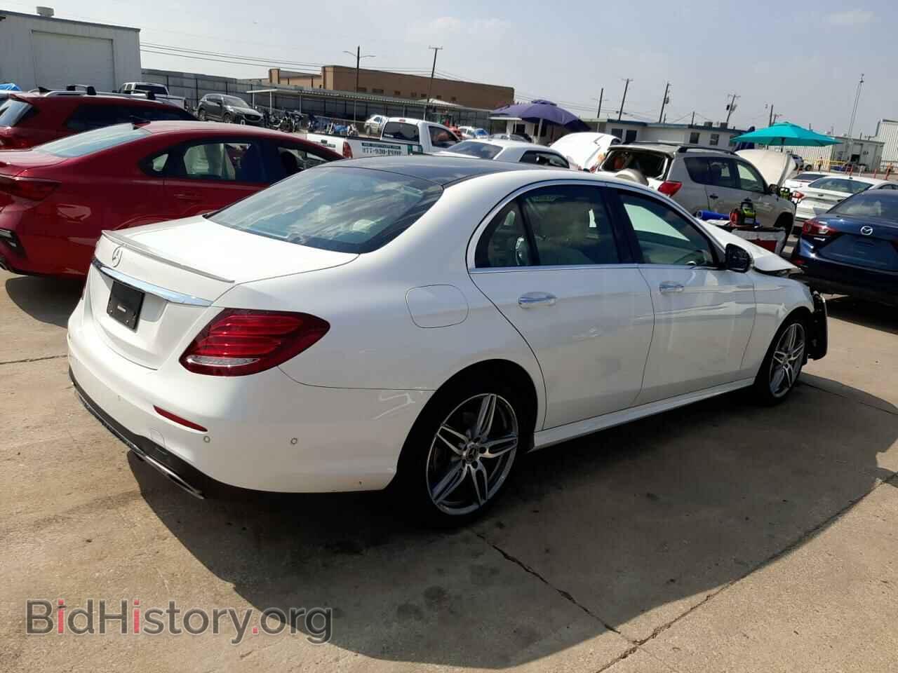 2018 MERCEDES-BENZ E-CLASS - VIN: WDDZF4JB3JA383866 - Фото 3