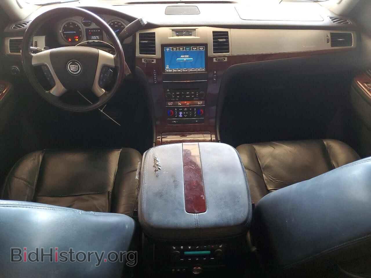 2011 CADILLAC ESCALADE - VIN: 1GYS3CEF4BR356037 - Фото 8