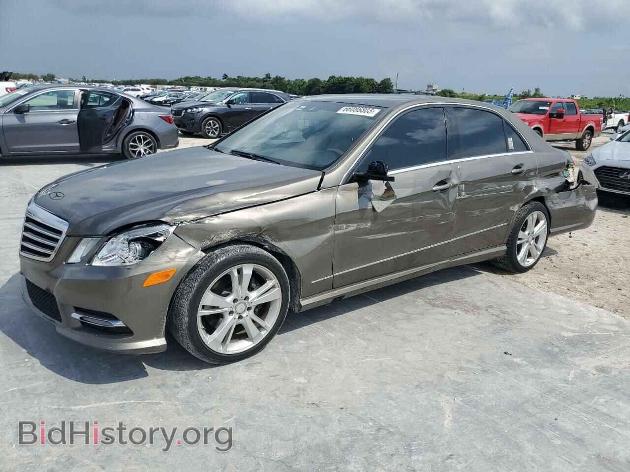 Фотография WDDHF5KB9DA720755 - MERCEDES-BENZ E-CLASS 2013