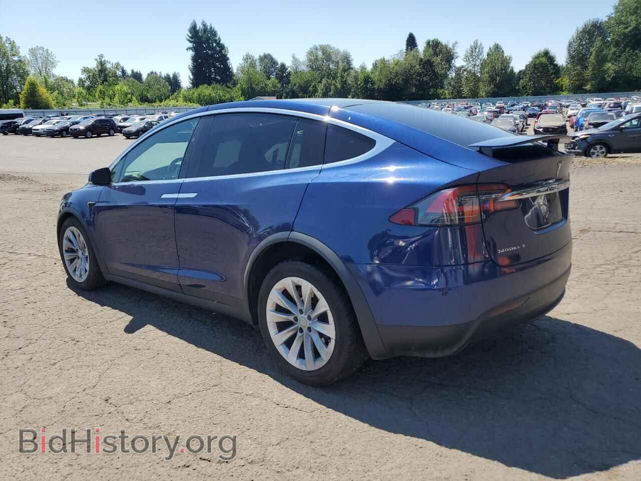 2017 TESLA MODEL X - VIN: 5YJXCBE29HF037184 - Фото 2