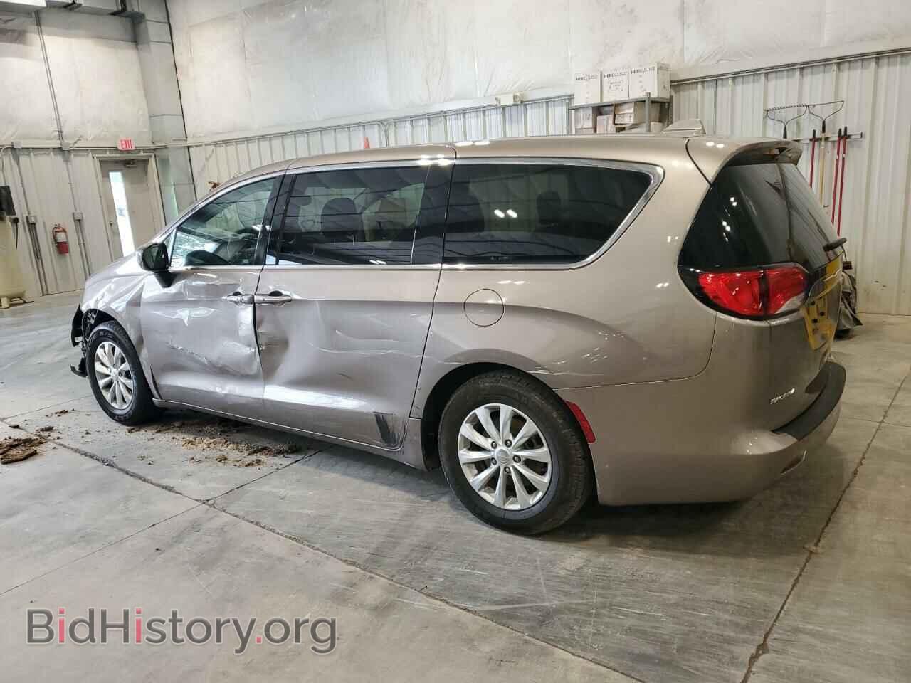 2017 CHRYSLER PACIFICA - VIN: 2C4RC1DGXHR722489 - Фото 2