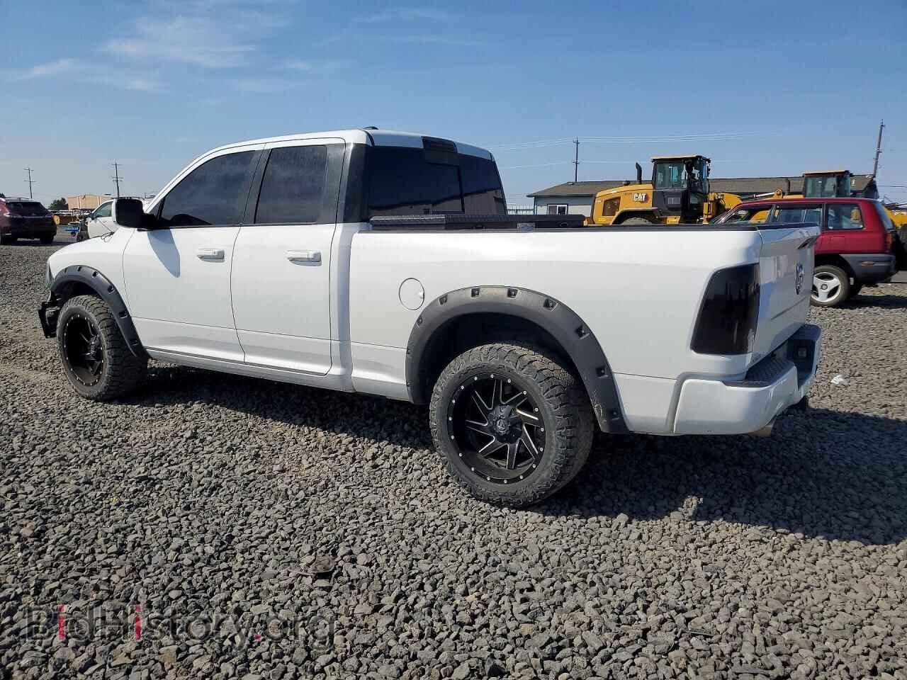 2016 RAM 1500 - VIN: 1C6RR7HT7GS124888 - Photo 2