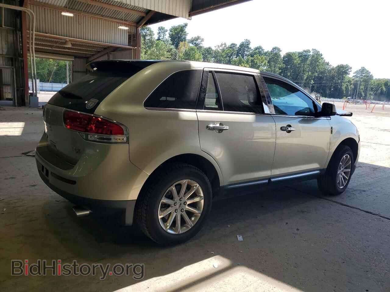 2011 LINCOLN MKX - VIN: 2LMDJ6JK9BBJ01721 - Photo 3