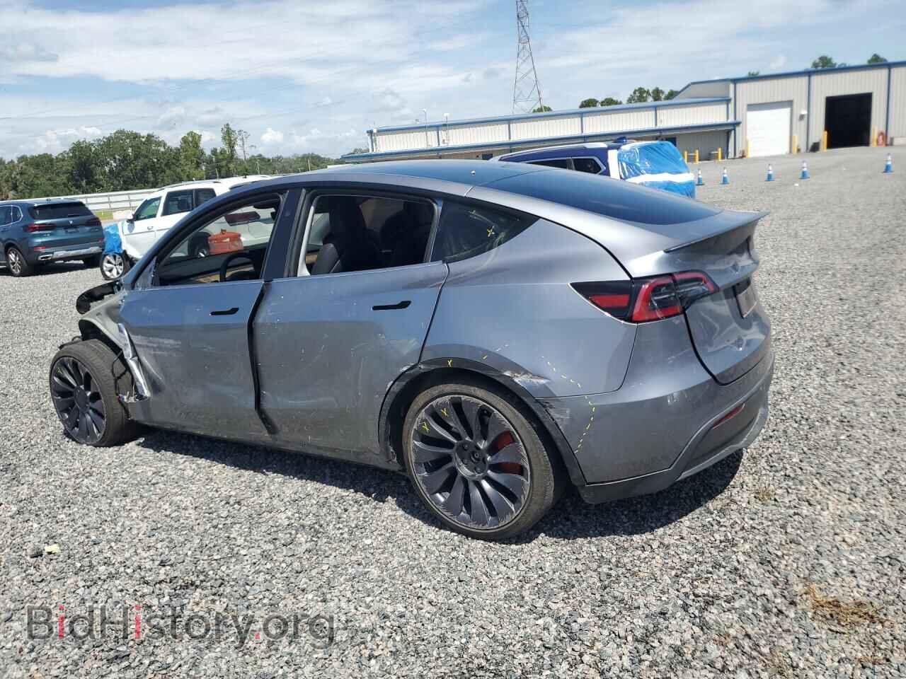 2024 TESLA MODEL Y - VIN: 7SAYGDEF2RA312368 - Photo 2