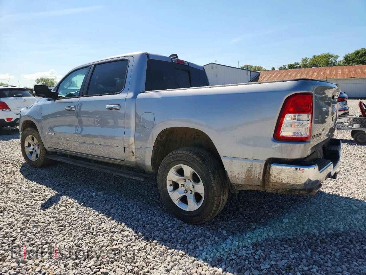 2020 RAM 1500 - VIN: 1C6SRFFTXLN140834 - Фото 2