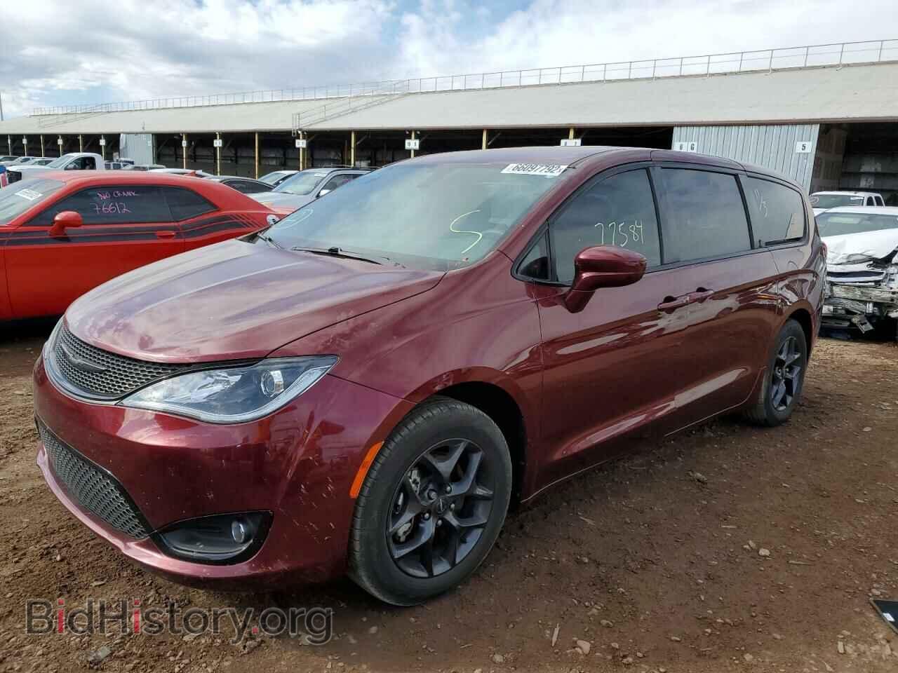 2018 CHRYSLER PACIFICA - VIN: 2C4RC1FG3JR257590 - Photo 2