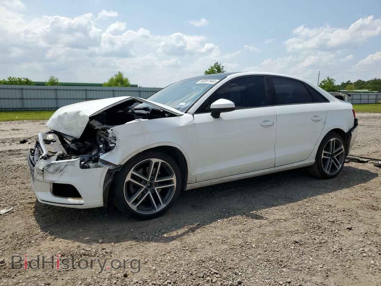 Photo WAUAUGFF8J1024875 - AUDI A3 2018