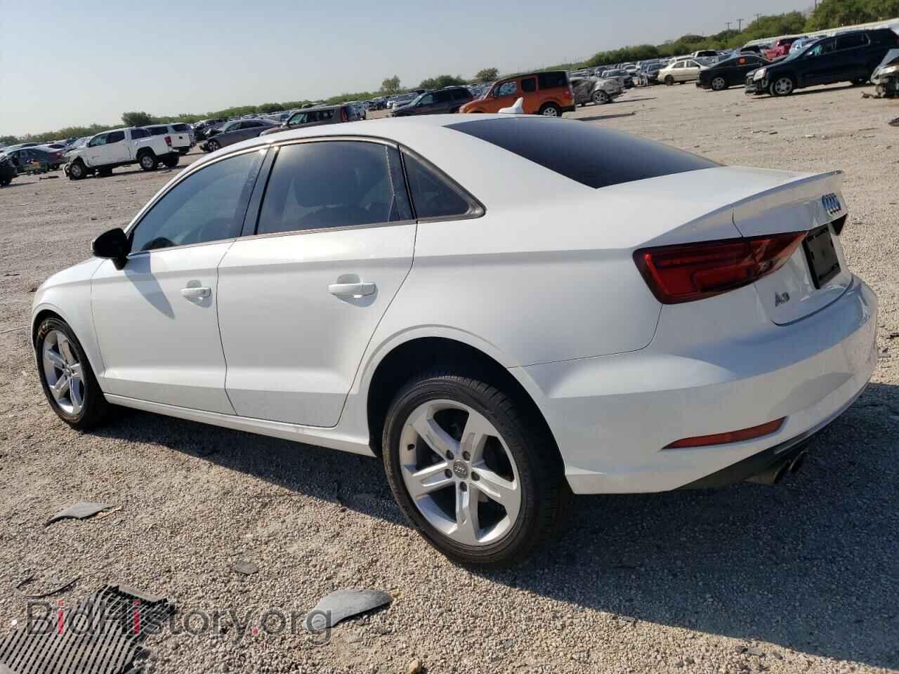 2018 AUDI A3 - VIN: WAUAUGFF8J1087197 - Фото 2