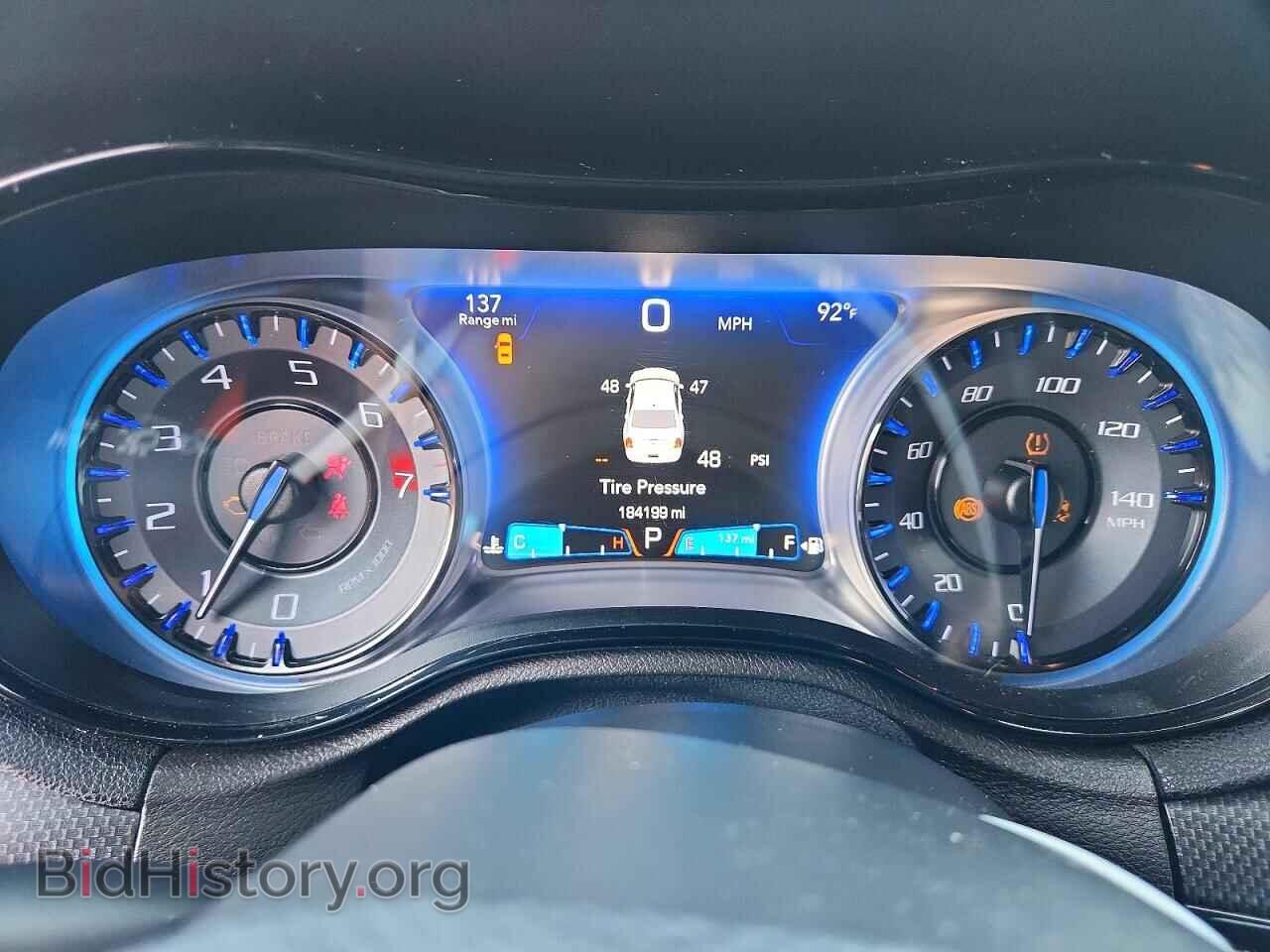 2015 CHRYSLER 300 - VIN: 2C3CCAGG5FH831211 - Photo 9