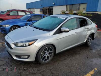2017 Ford FOCUS SEL, серебристый — VIN 1FADP3H24HL295222, Copart