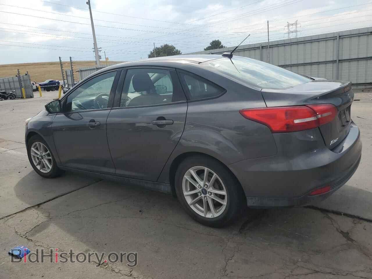 2017 FORD FOCUS - VIN: 1FADP3F27HL286517 - Фото 2