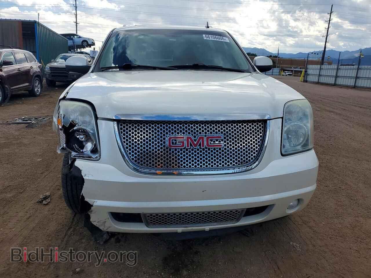 2011 GMC YUKON - VIN: 1GKS2MEF0BR394528 - Photo 5