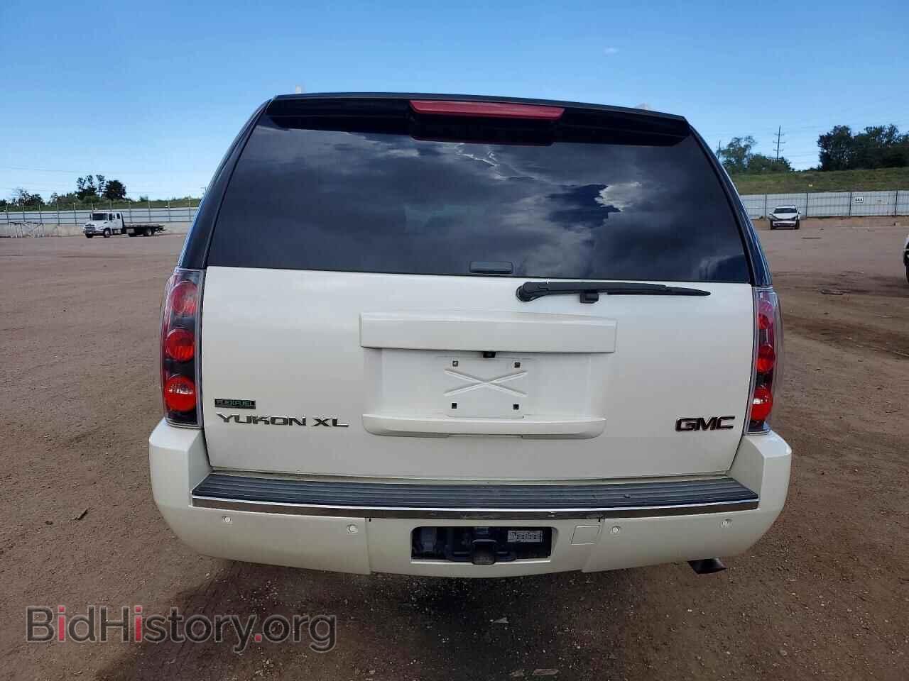 2011 GMC YUKON - VIN: 1GKS2MEF0BR394528 - Photo 6