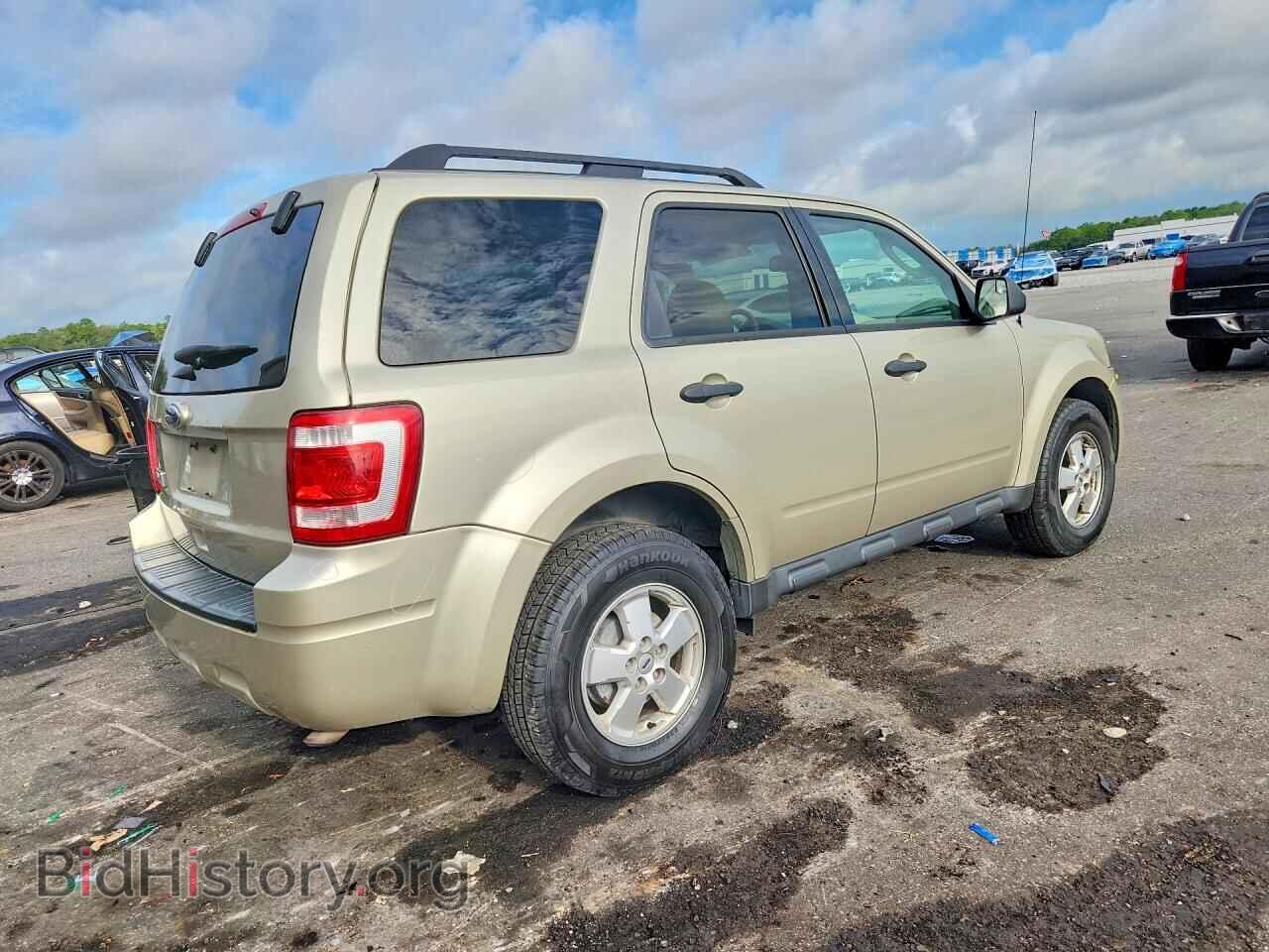 2011 FORD ESCAPE - VIN: 1FMCU9D75BKB52937 - Фото 3