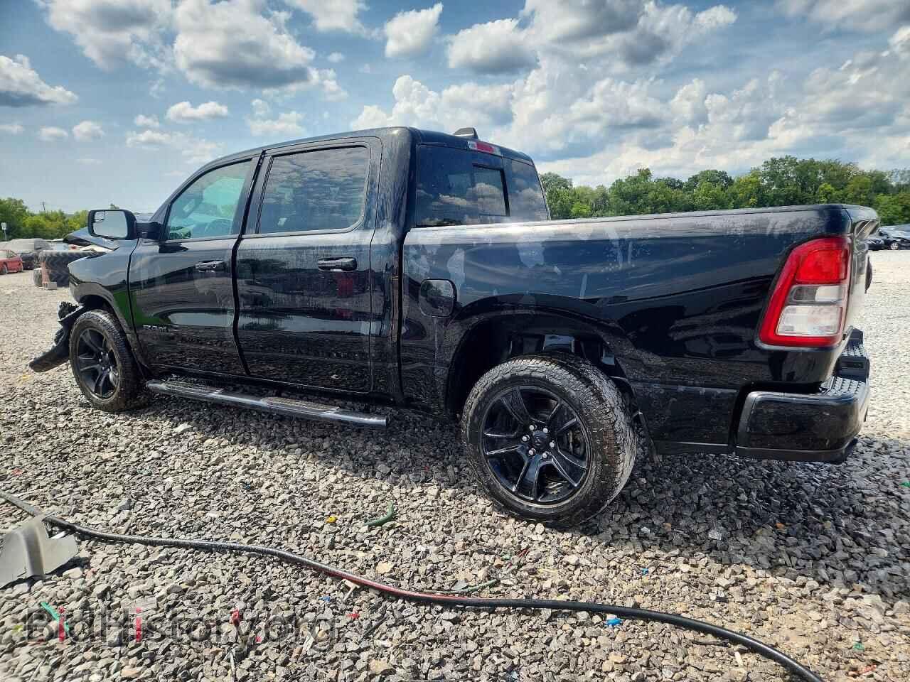 2021 RAM 1500 - VIN: 1C6RREFT1MN593878 - Photo 2