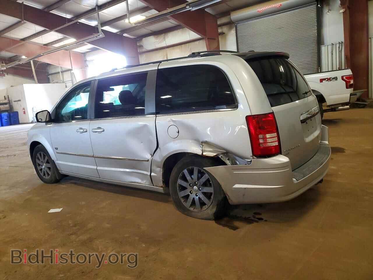 2009 CHRYSLER MINIVAN - VIN: 2A8HR54X69R655191 - Фото 2